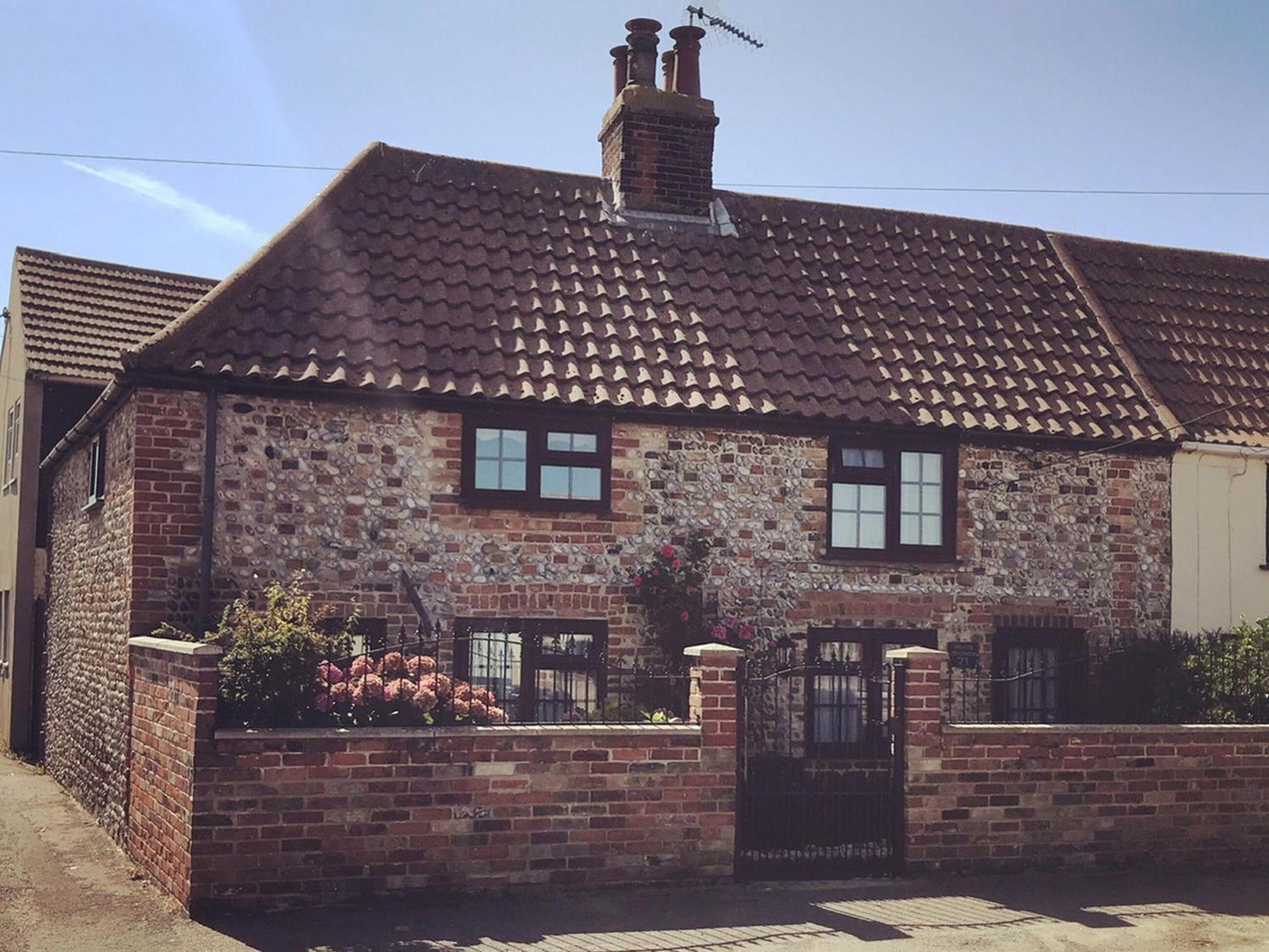 Whitestones Cottage カイスター・オン・シー エクステリア 写真
